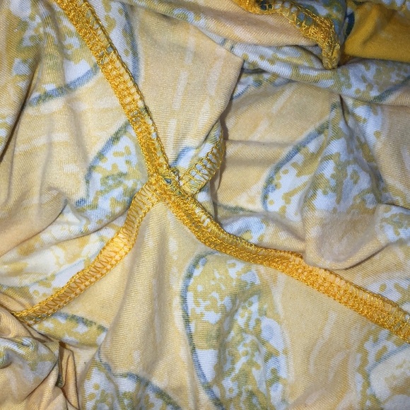 Lularoe one size flip cell phones yellow leggings - Picture 5 of 7